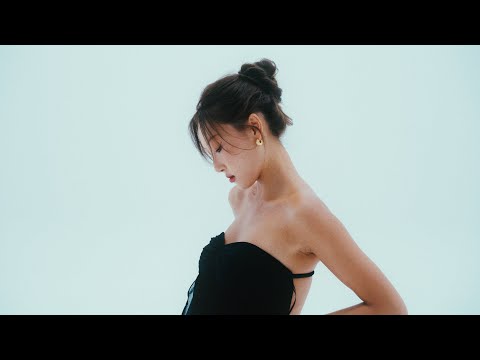 화사 (HWASA) - Star (Prod.LOGOS) (Official Visualizer)