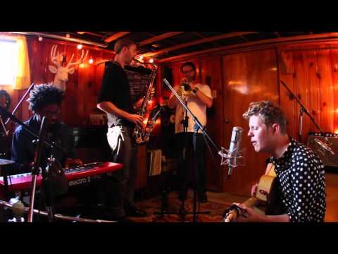 Anderson East: Devil in Me | Peluso Microphone Lab Presents: Yellow Couch Sessions